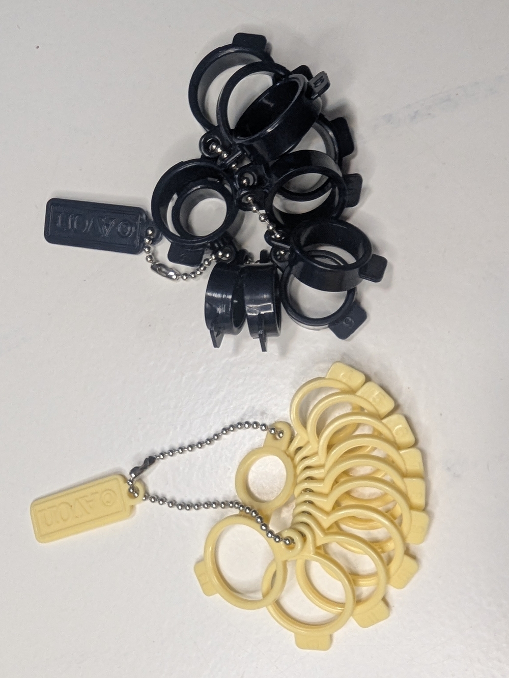 Vintage Avon Ring Sizer Set Narrow & Wide Plastic Bands Size 3-13 Tool